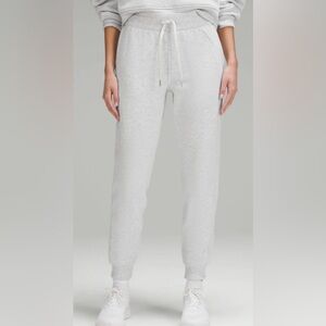 Lululemon High Rise Scuba Jogger